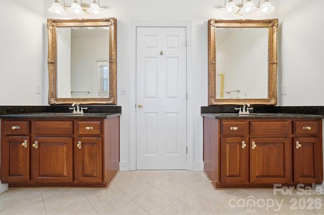 8044 Hawk Crest Court, Charlotte, NC 28270