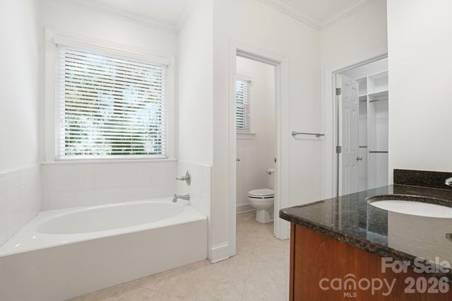 8044 Hawk Crest Court, Charlotte, NC 28270