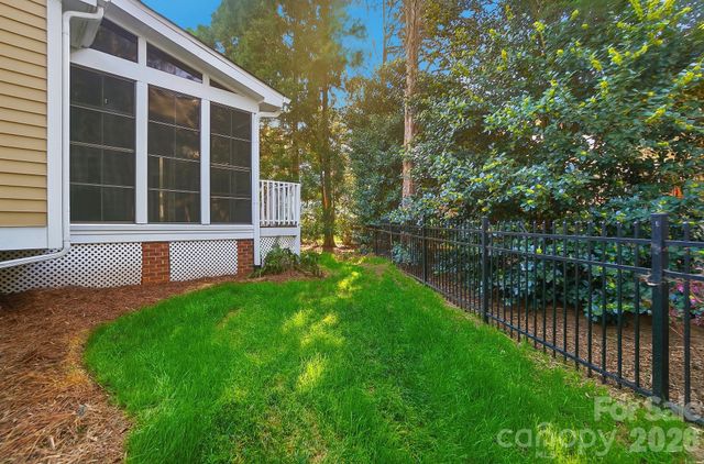 8044 Hawk Crest Court, Charlotte, NC 28270