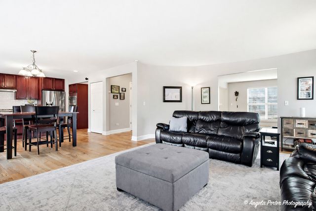 6710 Killala Drive, Mchenry, IL 60050