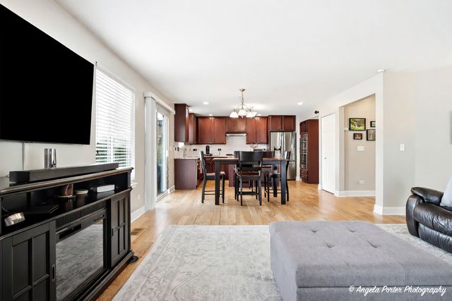 6710 Killala Drive, Mchenry, IL 60050