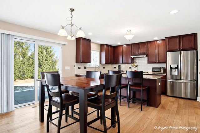 6710 Killala Drive, Mchenry, IL 60050