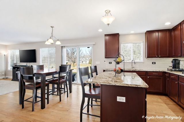 6710 Killala Drive, Mchenry, IL 60050