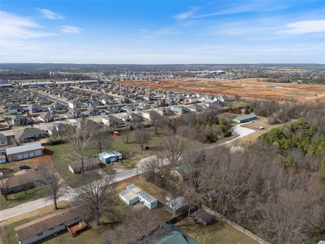 236 Ellis Lane, Pea Ridge, AR 72751