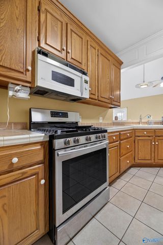 511 Tahoe Trail, Albertville, AL 35950