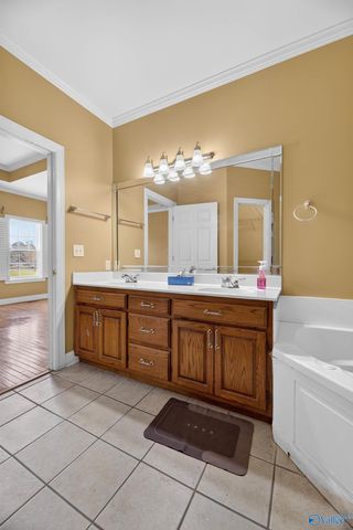 511 Tahoe Trail, Albertville, AL 35950