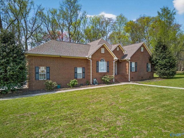 511 Tahoe Trail, Albertville, AL 35950