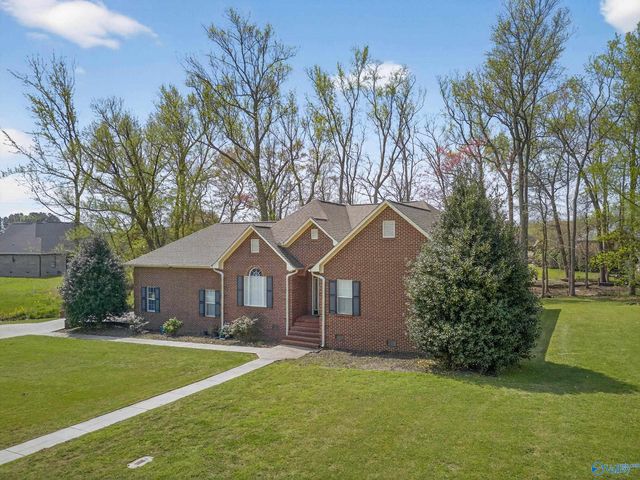 511 Tahoe Trail, Albertville, AL 35950