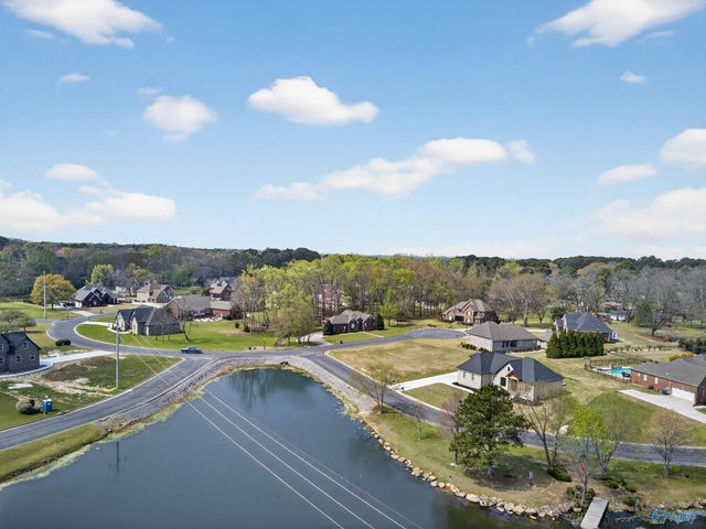 511 Tahoe Trail, Albertville, AL 35950