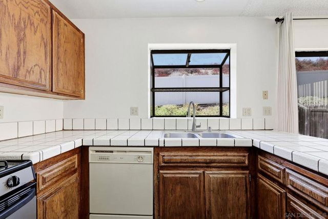 13335 Sneezy Ct., El Cajon, CA 92021