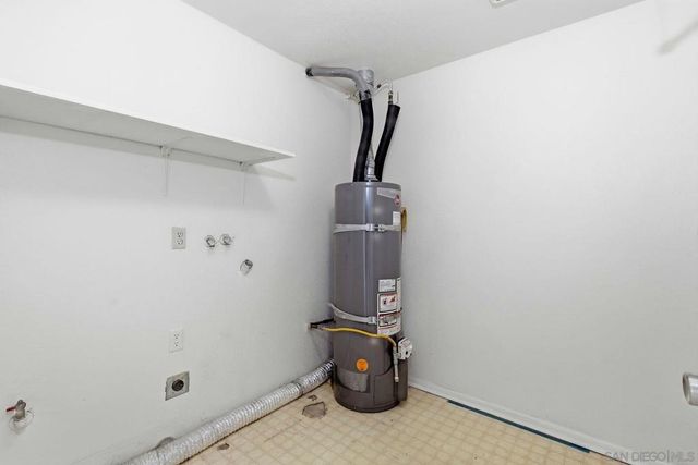13335 Sneezy Ct., El Cajon, CA 92021