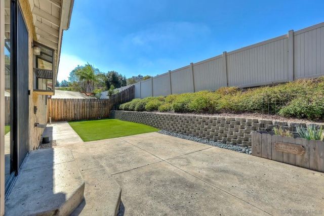 13335 Sneezy Ct., El Cajon, CA 92021