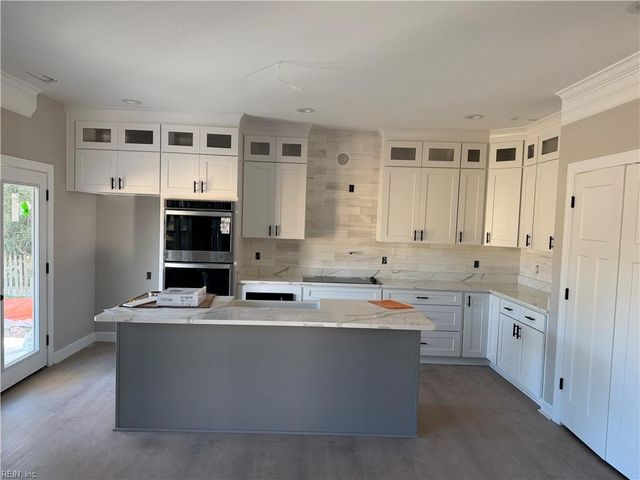 3128 Sterling Point DR, Portsmouth, VA 23703