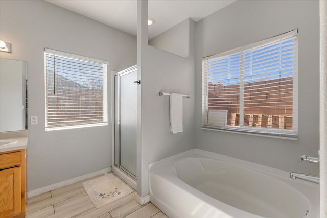 1043 Marapi Street NW, Albuquerque, NM 87120