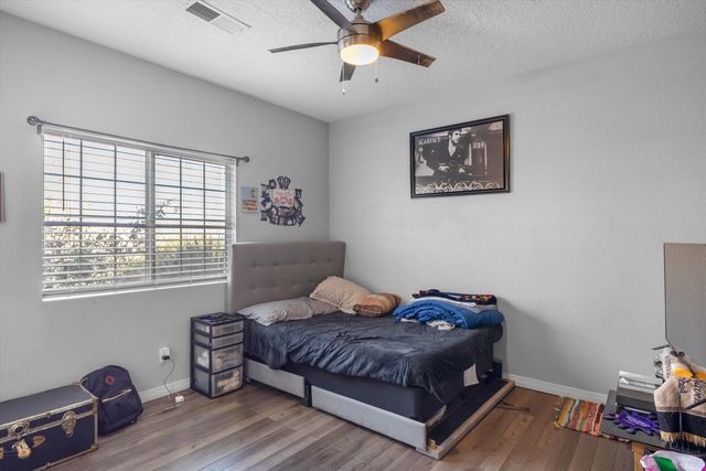 1043 Marapi Street NW, Albuquerque, NM 87120