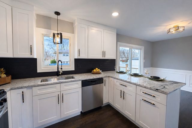 16755 Oleander Avenue, Tinley Park, IL 60477