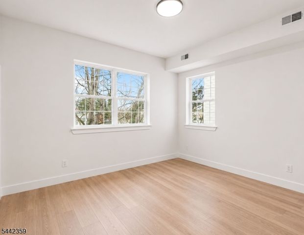 367 21St St, Irvington Twp., NJ 07111