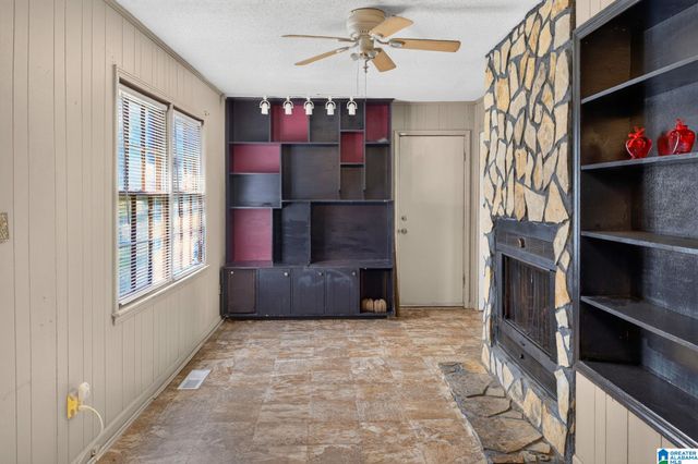529 16TH AVENUE NW, Center Point, AL 35215