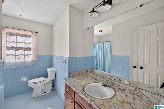 529 16TH AVENUE NW, Center Point, AL 35215