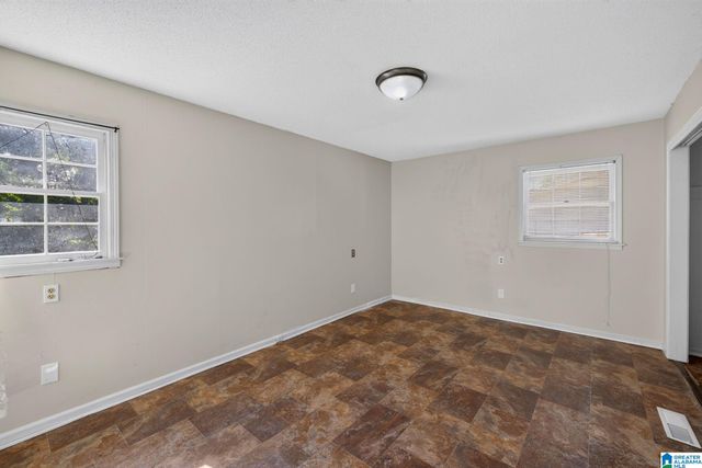 529 16TH AVENUE NW, Center Point, AL 35215