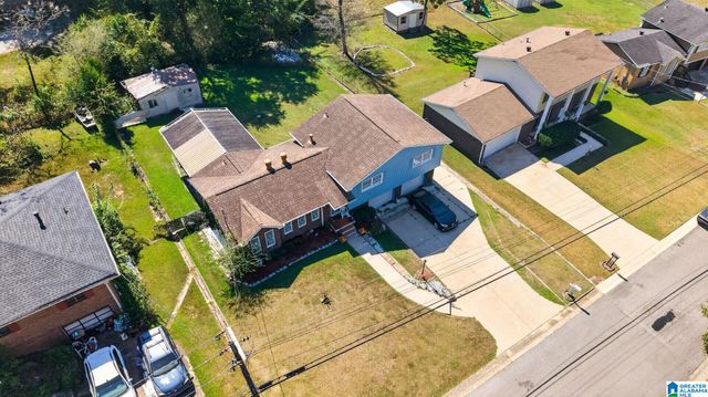 529 16TH AVENUE NW, Center Point, AL 35215
