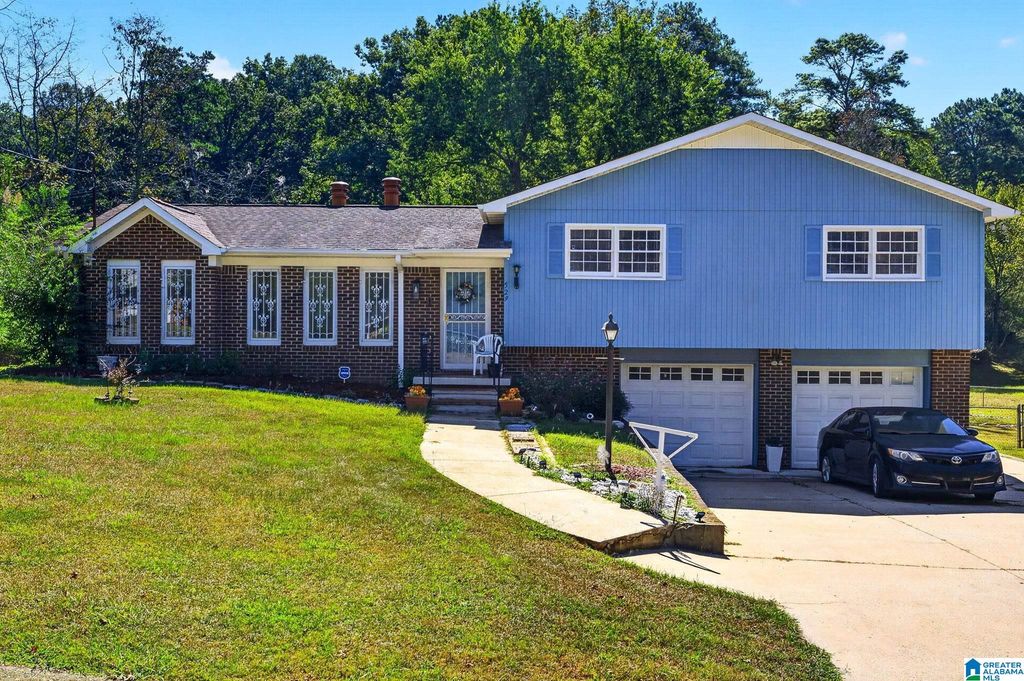 529 16TH AVENUE NW, Center Point, AL 35215