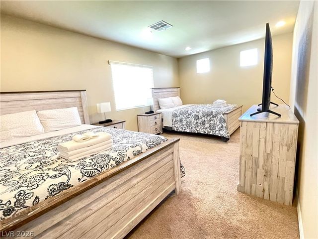 6806 Philharmonic Avenue, Las Vegas, NV 89139