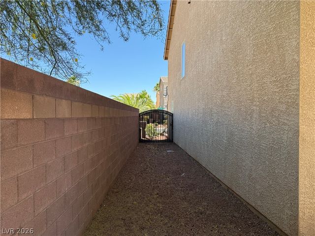 6806 Philharmonic Avenue, Las Vegas, NV 89139