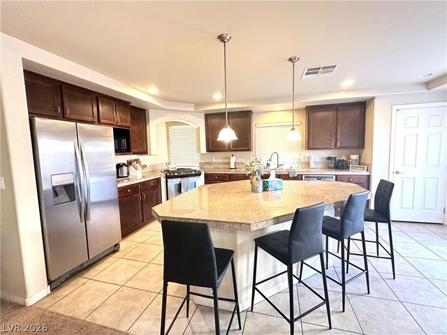 6806 Philharmonic Avenue, Las Vegas, NV 89139