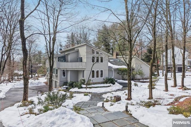 47 Hopper Farm Road, Upper Saddle River, NJ 07458