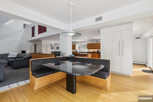 47 Hopper Farm Road, Upper Saddle River, NJ 07458