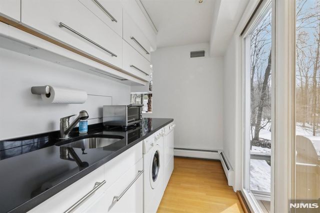 47 Hopper Farm Road, Upper Saddle River, NJ 07458