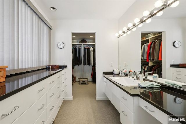 47 Hopper Farm Road, Upper Saddle River, NJ 07458