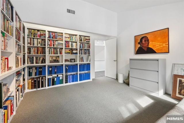 47 Hopper Farm Road, Upper Saddle River, NJ 07458