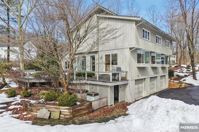 47 Hopper Farm Road, Upper Saddle River, NJ 07458