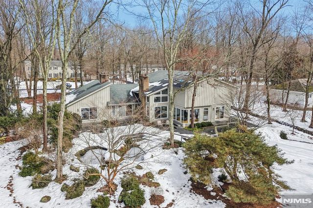47 Hopper Farm Road, Upper Saddle River, NJ 07458