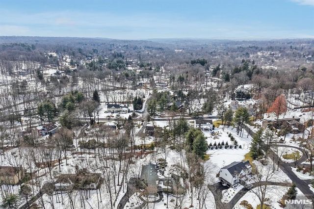 47 Hopper Farm Road, Upper Saddle River, NJ 07458