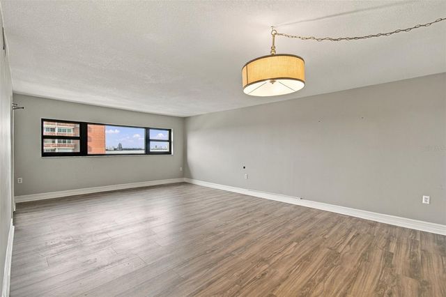 4141 BAYSHORE BOULEVARD 1106, Tampa, FL 33611