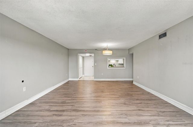 4141 BAYSHORE BOULEVARD 1106, Tampa, FL 33611