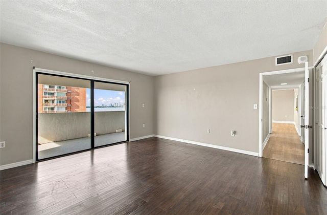 4141 BAYSHORE BOULEVARD 1106, Tampa, FL 33611