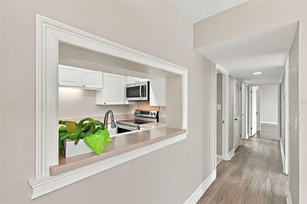 Image 17 of property listing at 4141 BAYSHORE BOULEVARD 1106, Tampa, FL 33611