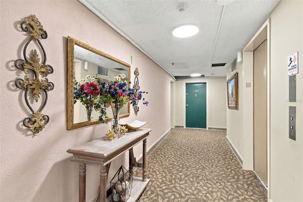 Image 3 of property listing at 4141 BAYSHORE BOULEVARD 1106, Tampa, FL 33611
