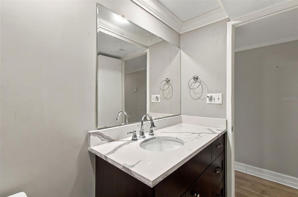 Image 26 of property listing at 4141 BAYSHORE BOULEVARD 1106, Tampa, FL 33611