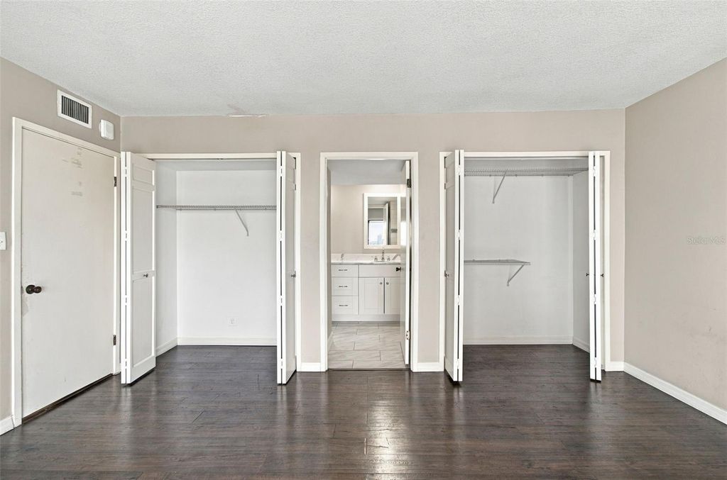 Image 31 of property listing at 4141 BAYSHORE BOULEVARD 1106, Tampa, FL 33611