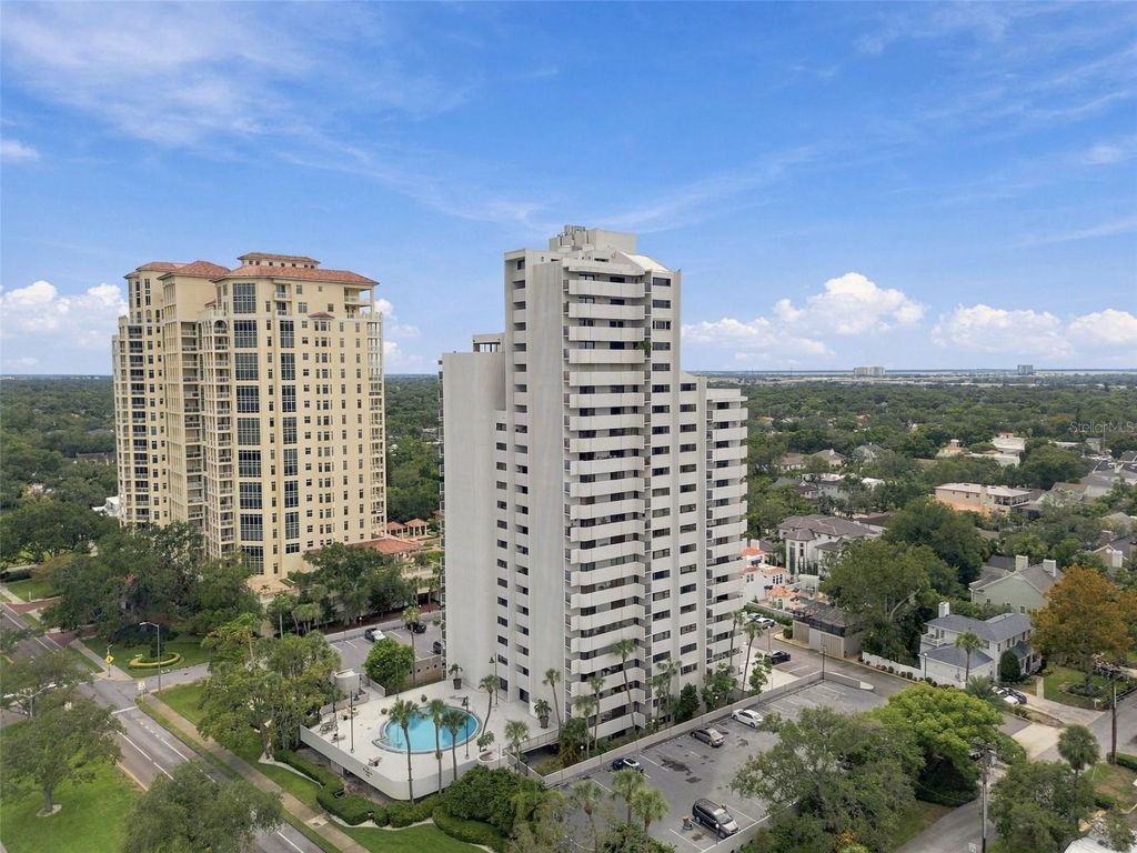 Image 55 of property listing at 4141 BAYSHORE BOULEVARD 1106, Tampa, FL 33611