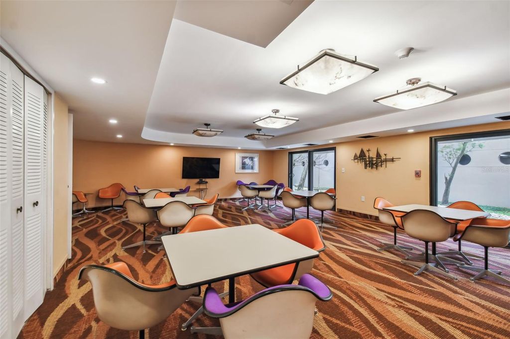 Image 80 of property listing at 4141 BAYSHORE BOULEVARD 1106, Tampa, FL 33611