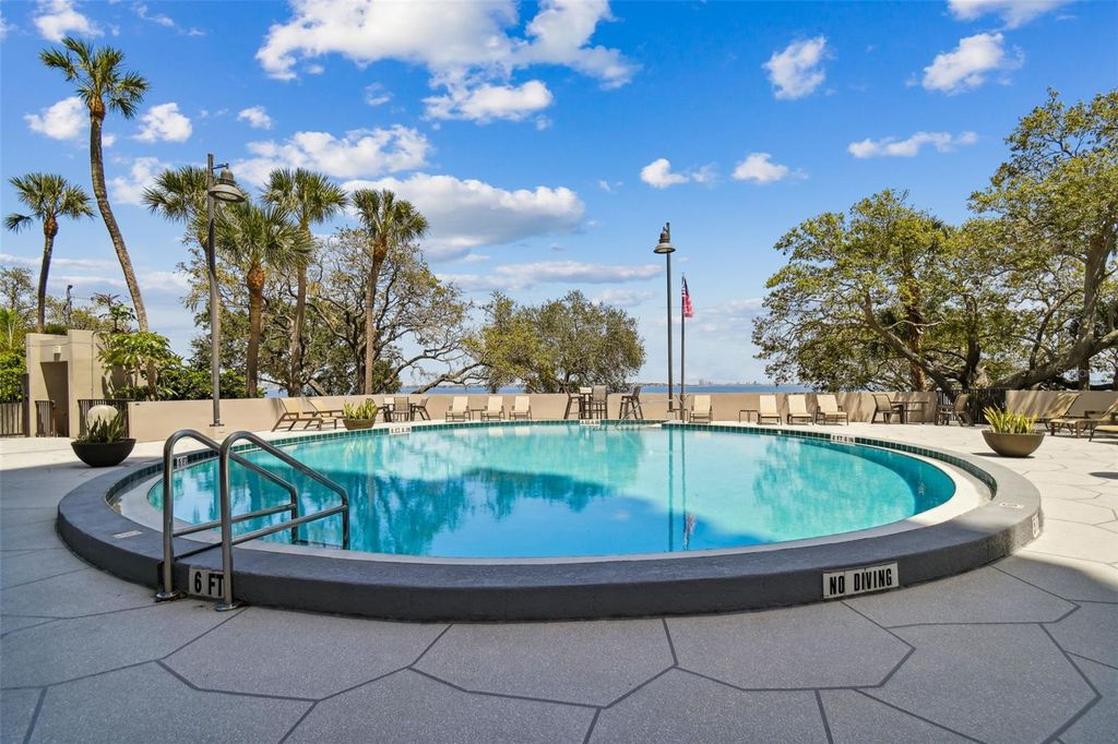 Image 83 of property listing at 4141 BAYSHORE BOULEVARD 1106, Tampa, FL 33611