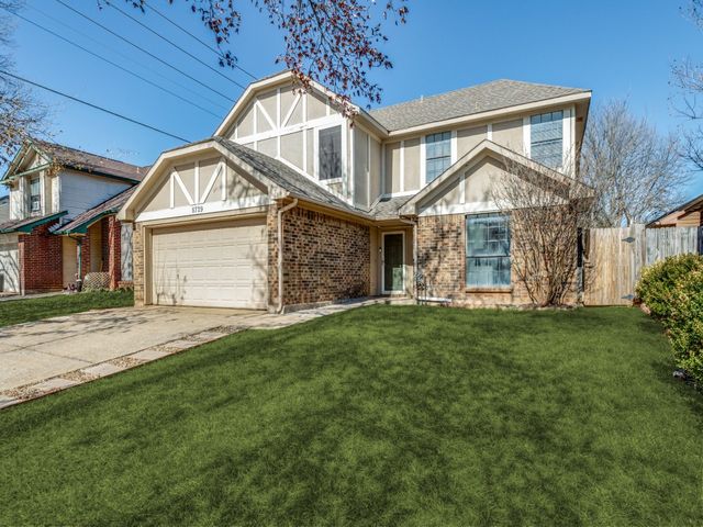 8729 Brushy Creek Trail, Fort Worth, TX 76118