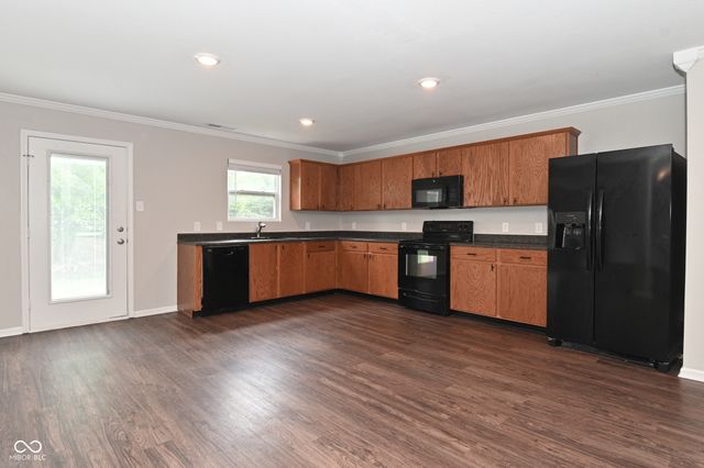 8441 Wheatfield Drive, Camby, IN 46113
