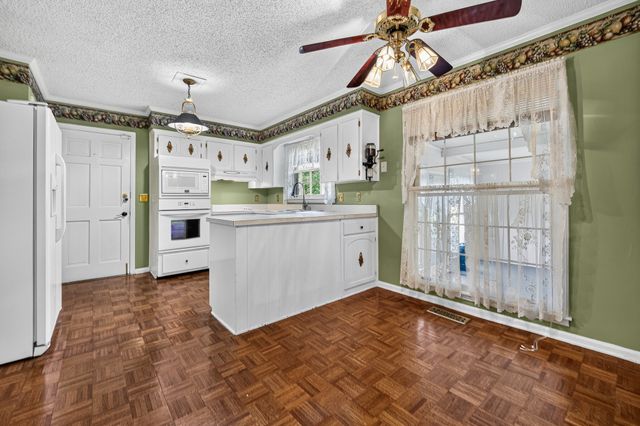 237 Shute Ln, Old Hickory, TN 37138